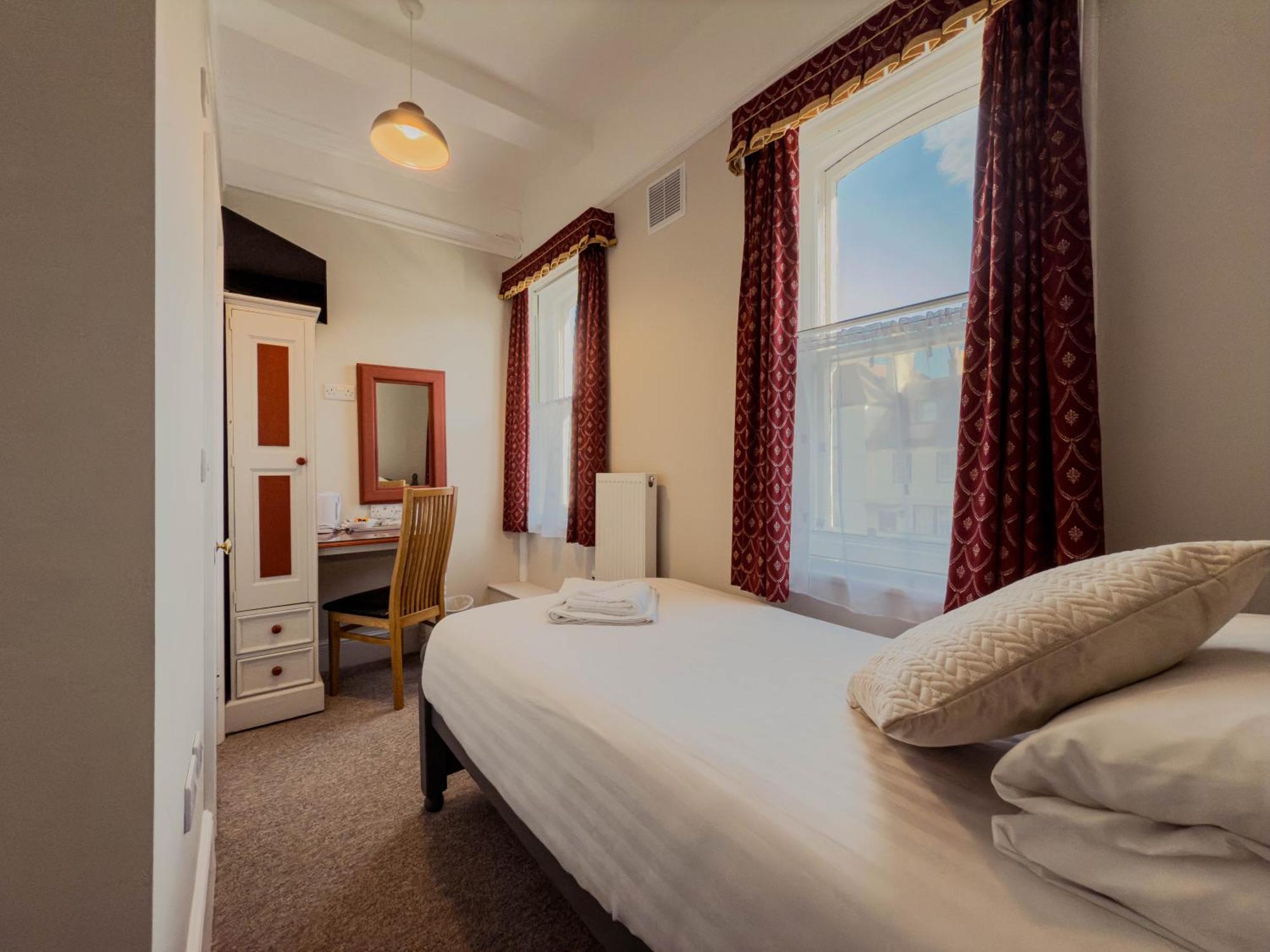 Bed and Breakfast Newport Quay Exterior foto