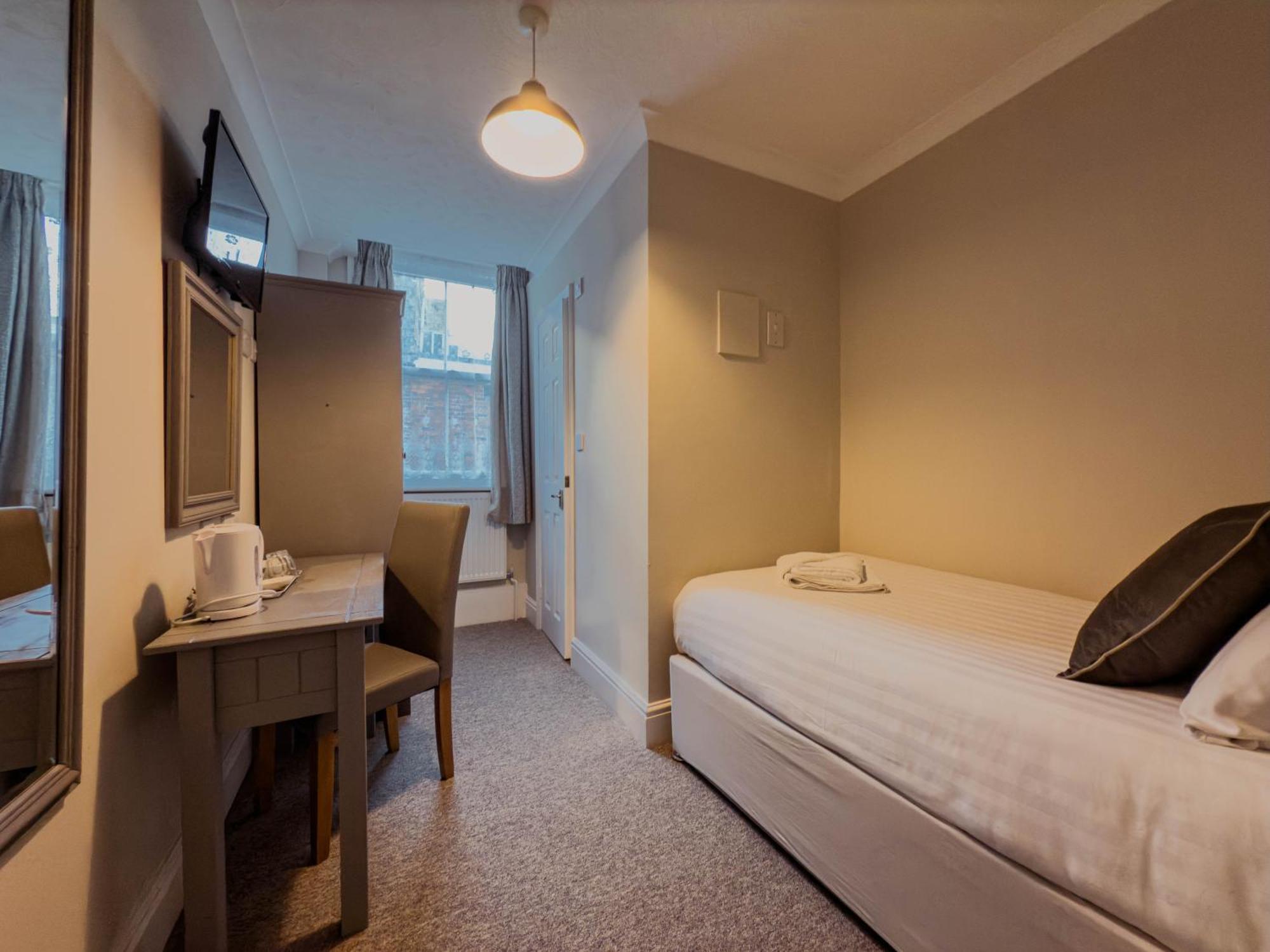 Bed and Breakfast Newport Quay Exterior foto
